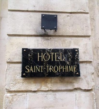 Hotel Saint Trophime อาร์ลส์ ภายนอก รูปภาพ