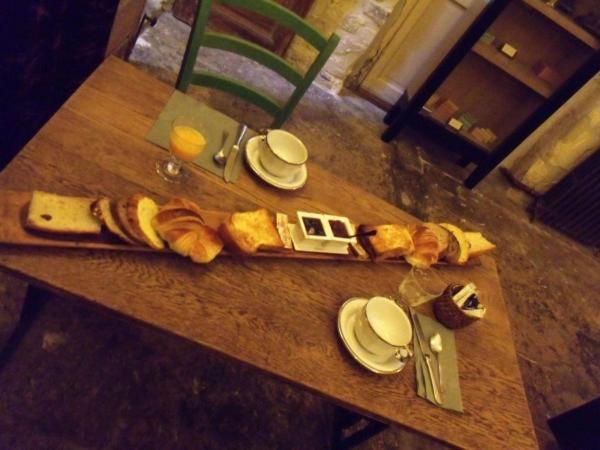 Hotel Saint Trophime อาร์ลส์ ภายนอก รูปภาพ